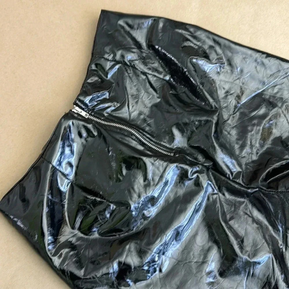 Fashion Nova Pants Shiny Black Vinyl Zippered - Picture 6 of 11